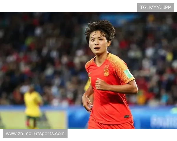 踢着足球玩转流量：Z世代足球网红的跨界影响力